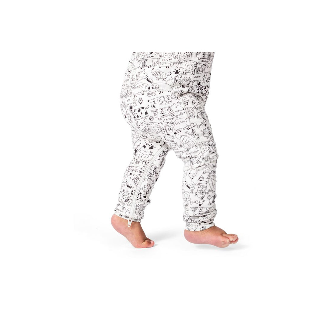 Close-up detail of baby wearing Dog Show Bamboo Zip Sleeper in neutral tones