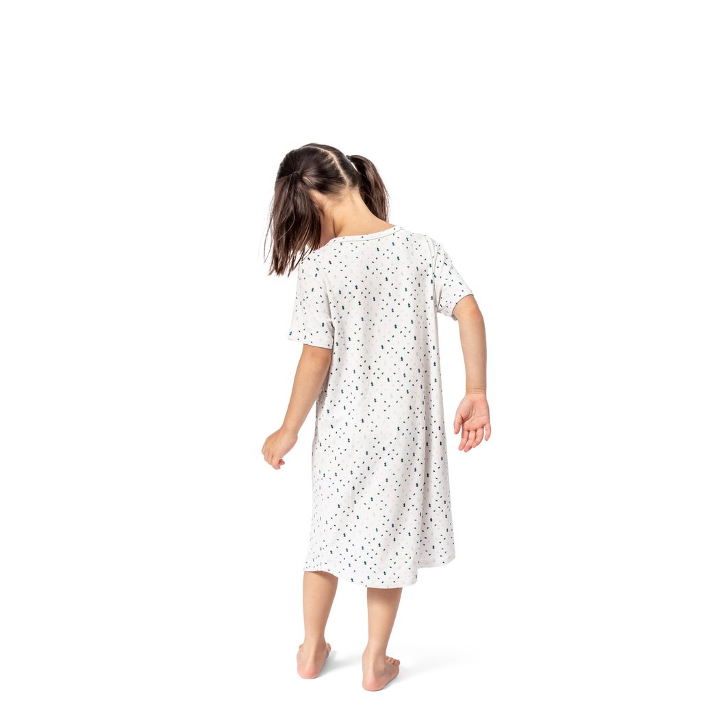 Girl wearing Evermint Kids Snuggle Dress, back view