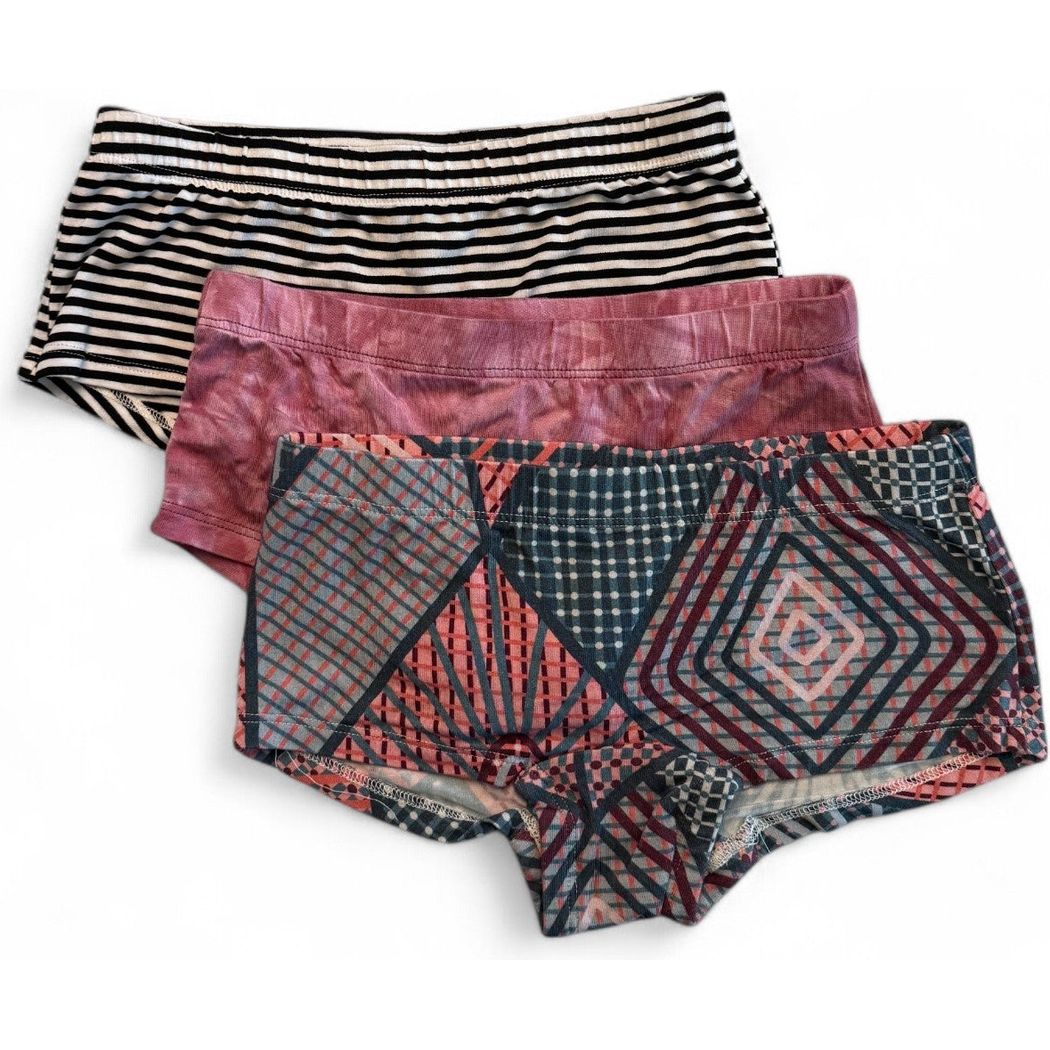 Twilight Girls Underwear 3-pack in multicolor laid flat on a white background